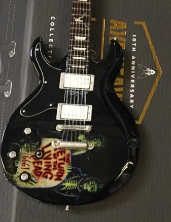 AVENGED SEVENFOLD - ZACKY VENGEANCE - LIVING DEAD SCHECTER MINI GUITAR - Image 2