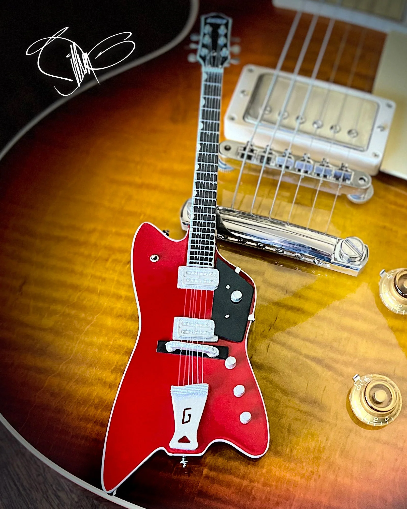 BILLY F GIBBONS OFFICIALLY LICENSED SIGNATURE MINI GUITAR MODEL COLLECTION - SET OF 3 - Image 6