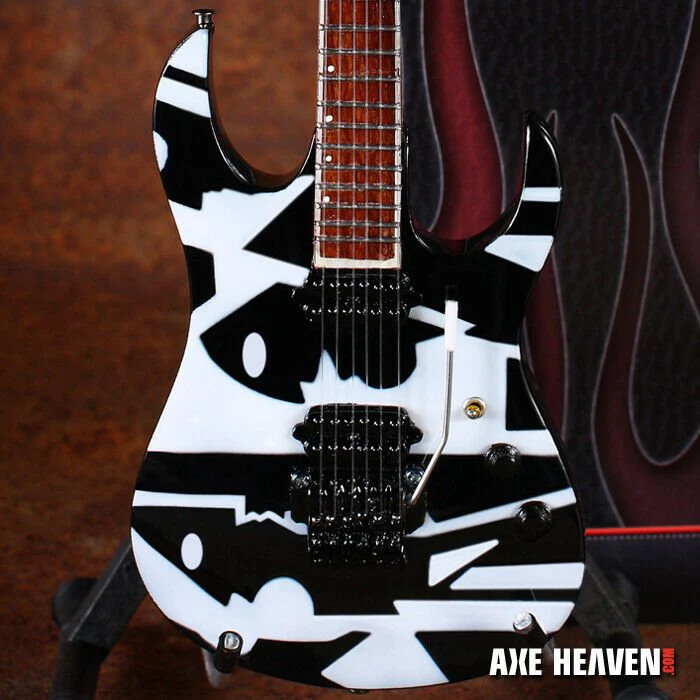 DREAM THEATER - JOHN PETRUCCI - B & W PICASSO MINI GUITAR - Image 2