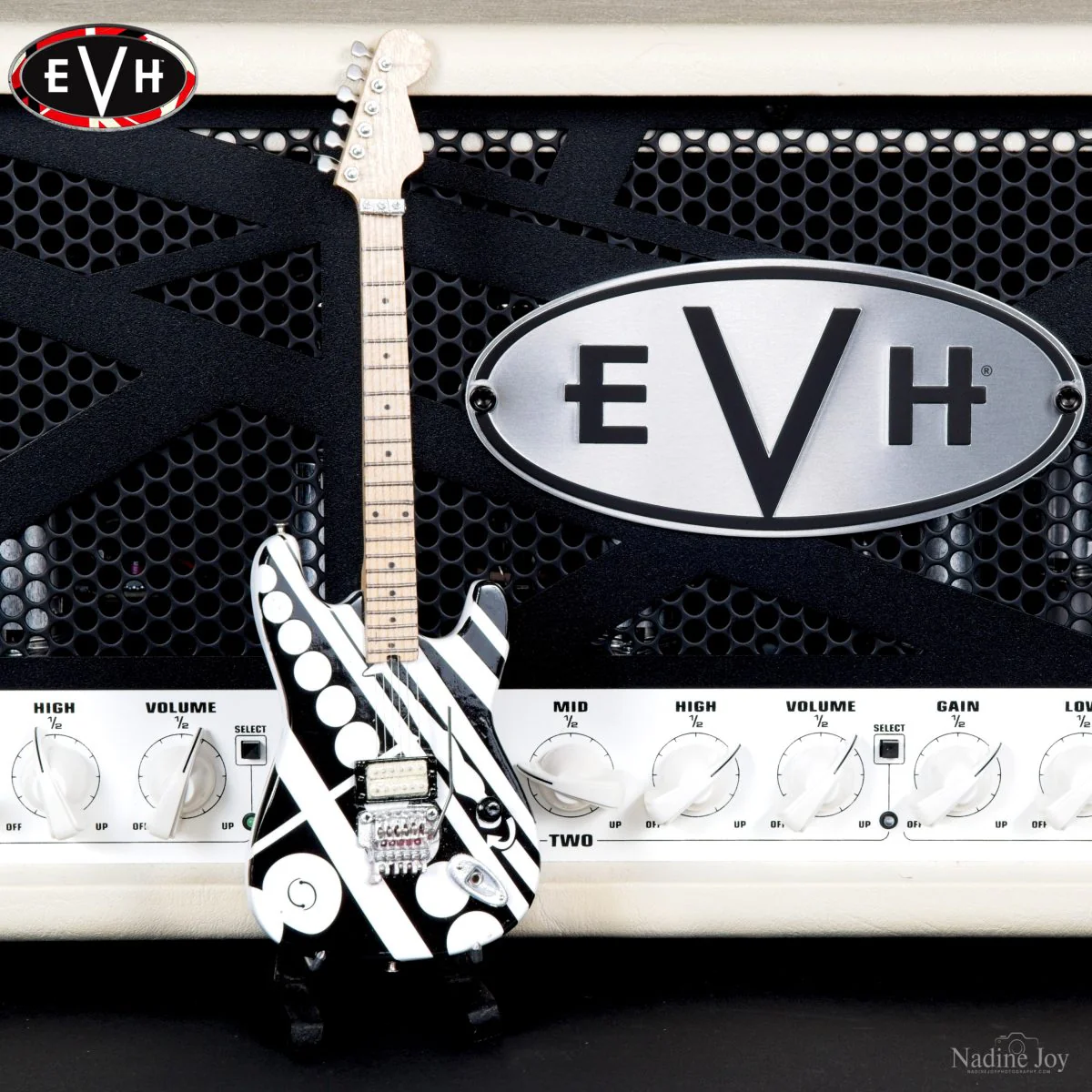 EDDIE VAN HALEN EVH “CIRCLES” MINI GUITAR REPLICA COLLECTIBLE - OFFICIALLY LICENSED - Image 2