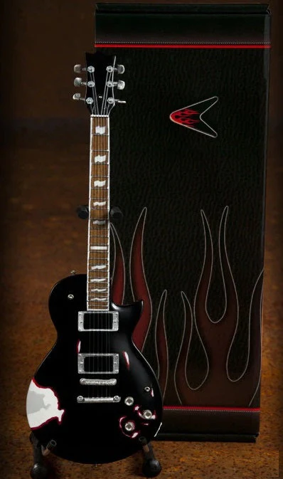 METALLICA - JAMES HETFIELD - SIGNATURE BLACK TRUCKSTER MINI GUITAR - Image 2