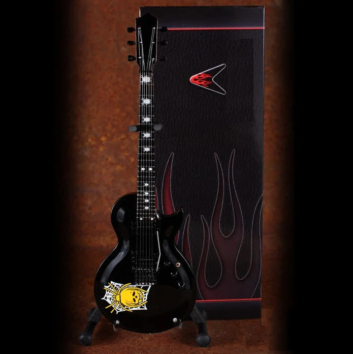 METALLICA - KIRK HAMMETT - SKULL & SPIDER WEB MINI GUITAR - Image 2