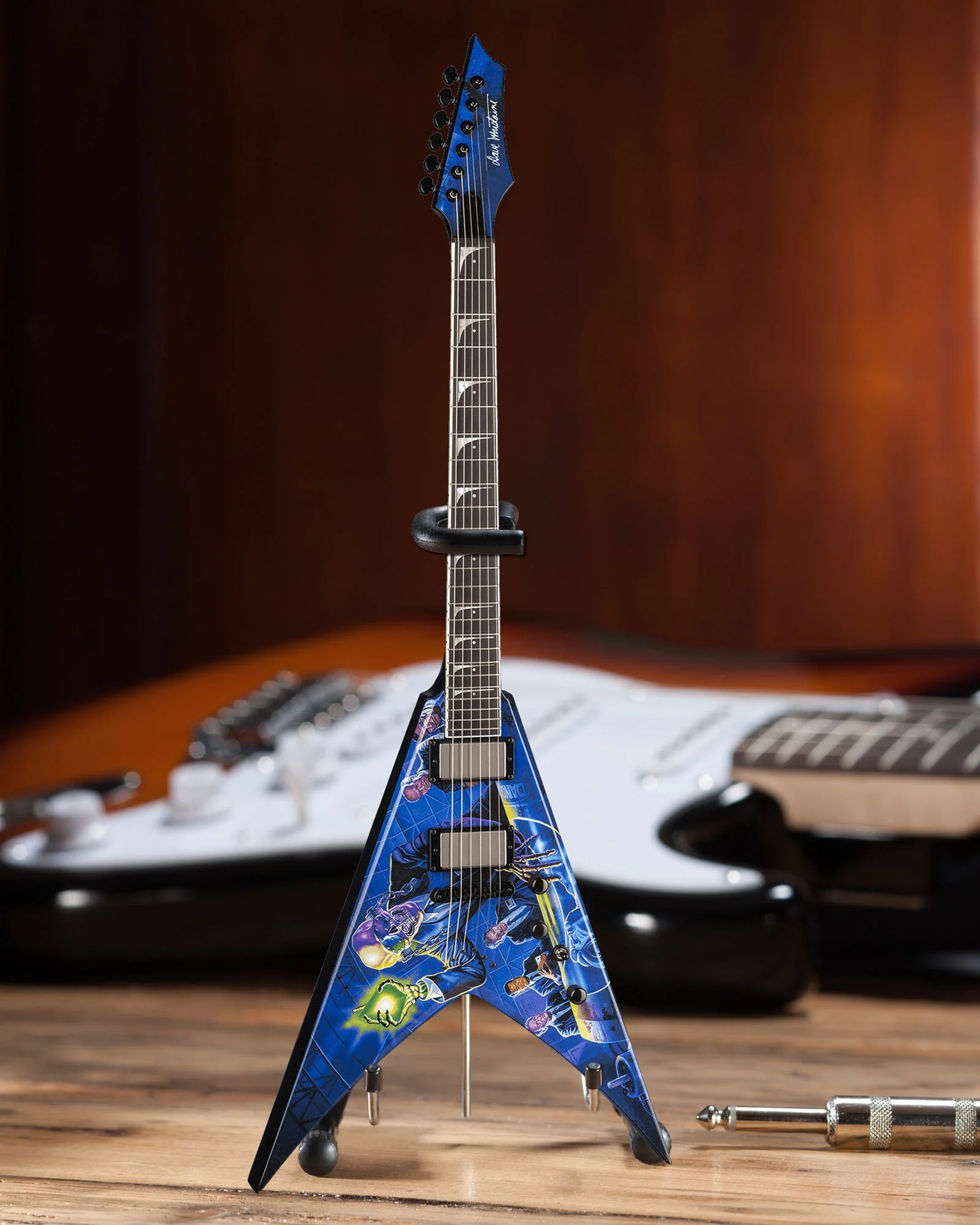 LICENSED MEGADETH - DAVE MUSTAINE SIGNATURE V RUST IN PEACE MINI GUITAR