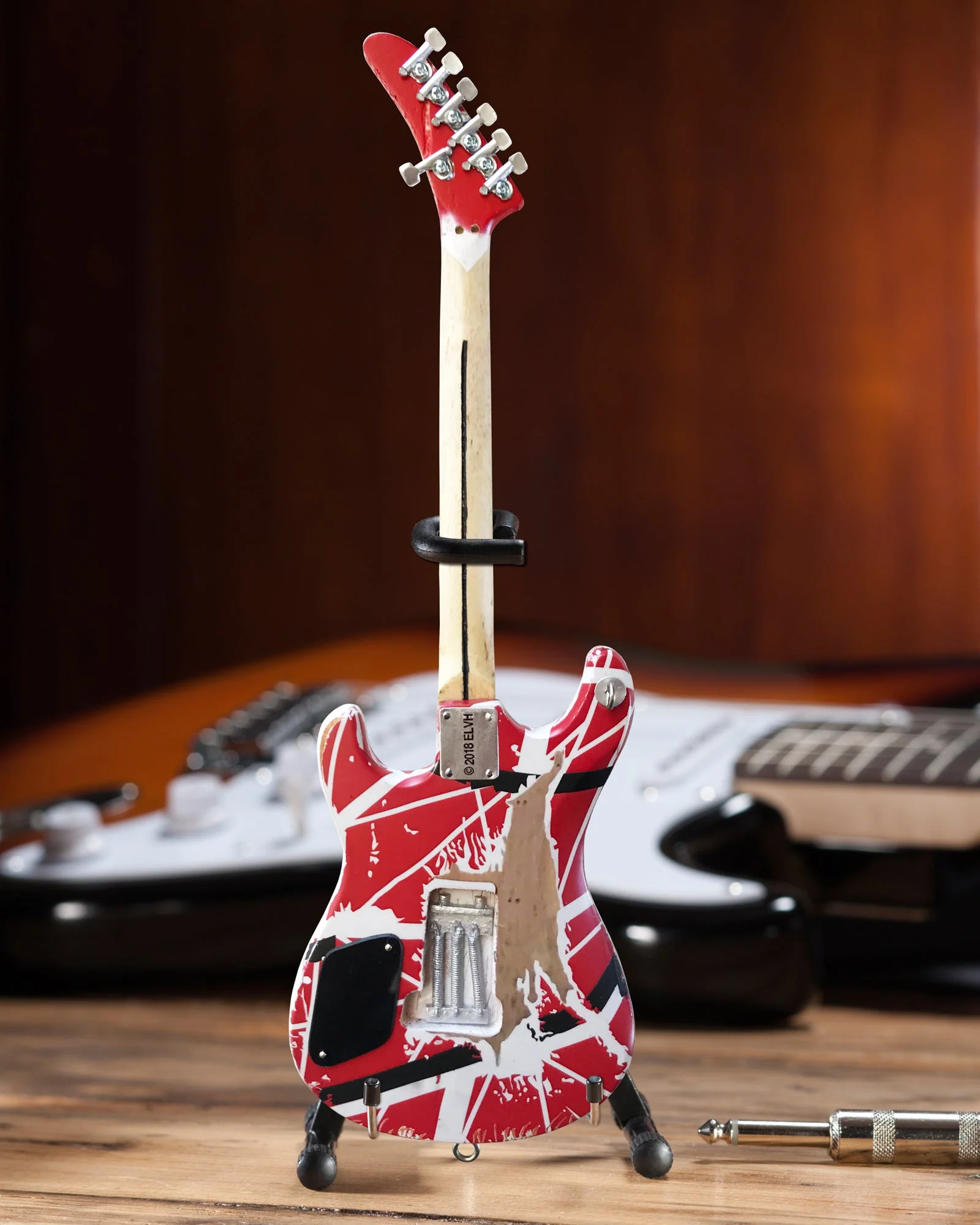 *NEW - EVH 5150 EDDIE VAN HALEN MINI GUITAR REPLICA COLLECTIBLE - OFFICIALLY LICENSED - Image 3