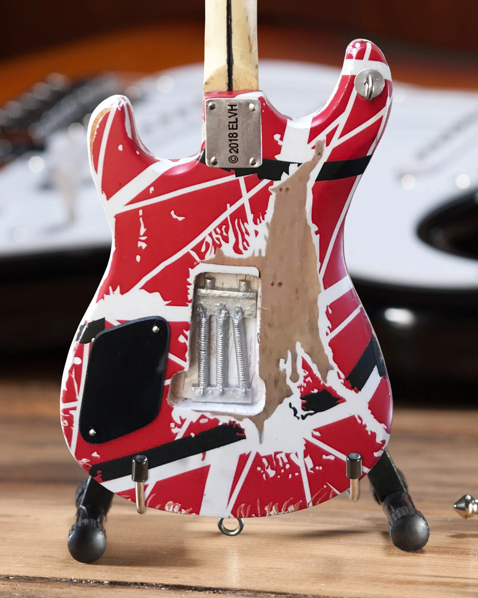 *NEW - EVH 5150 EDDIE VAN HALEN MINI GUITAR REPLICA COLLECTIBLE - OFFICIALLY LICENSED - Image 4