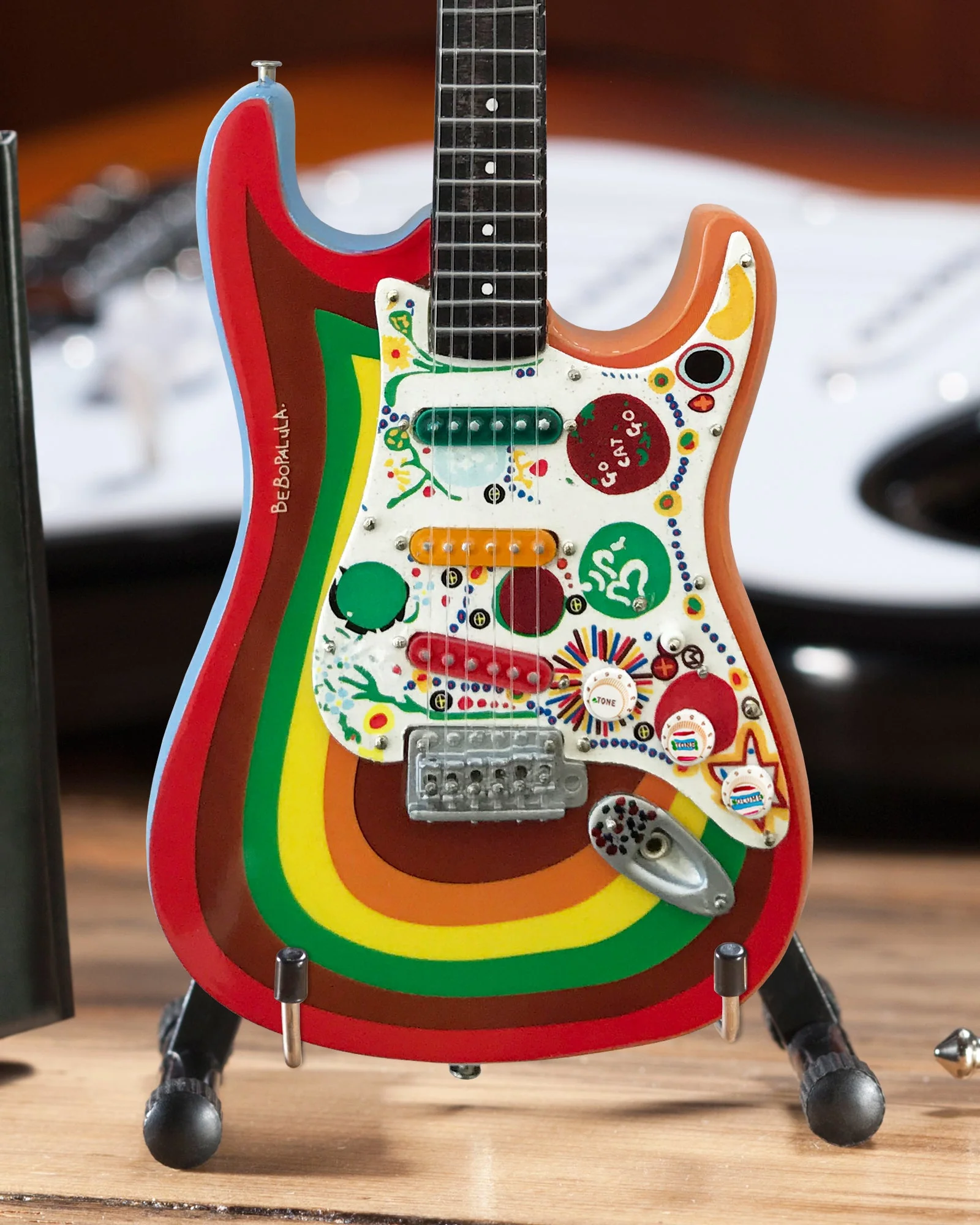 OFFICIALLY LICENSED GEORGE HARRISON FENDER™ STRAT™ ROCKY MINI GUITAR REPLICA - FAB FOUR - Image 5