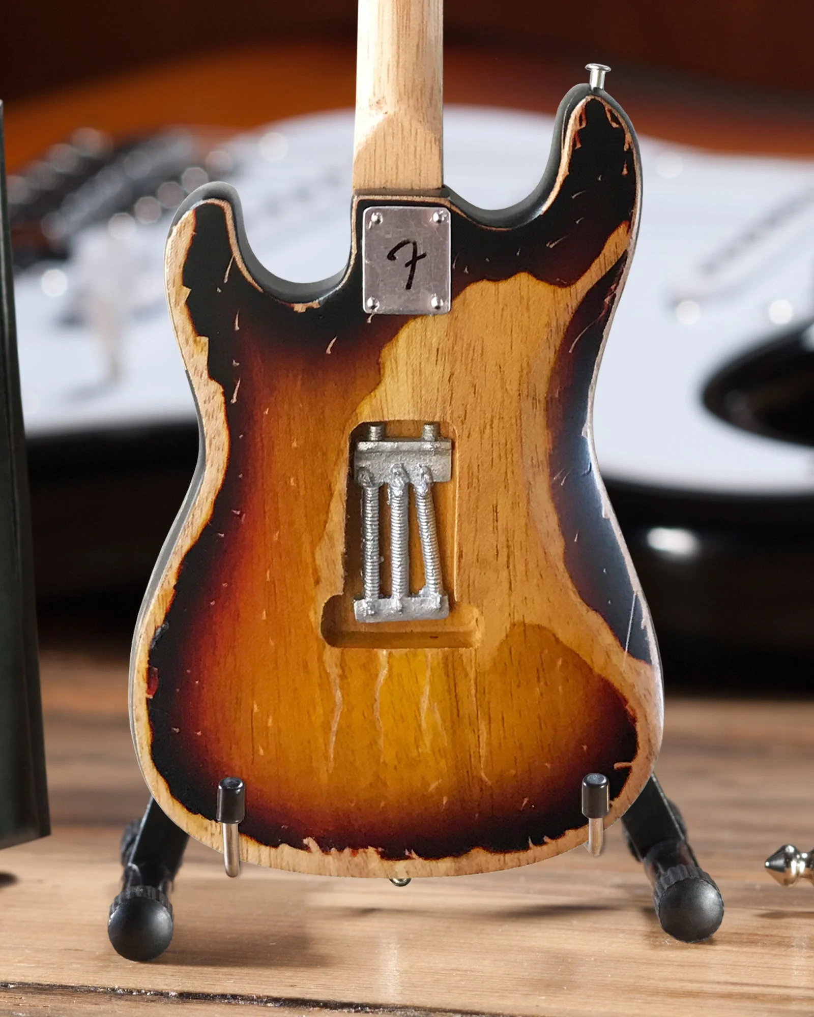 OFFICIALLY LICENSED KENNY WAYNE SHEPHERD MINI FENDER™ STRAT™ VINTAGE 1961 SUNBURST GUITAR MODEL - Image 4