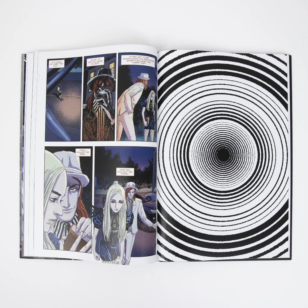 POPPY: INFERNO HARDCOVER GRAPHIC NOVEL PINK VERSION - Image 3