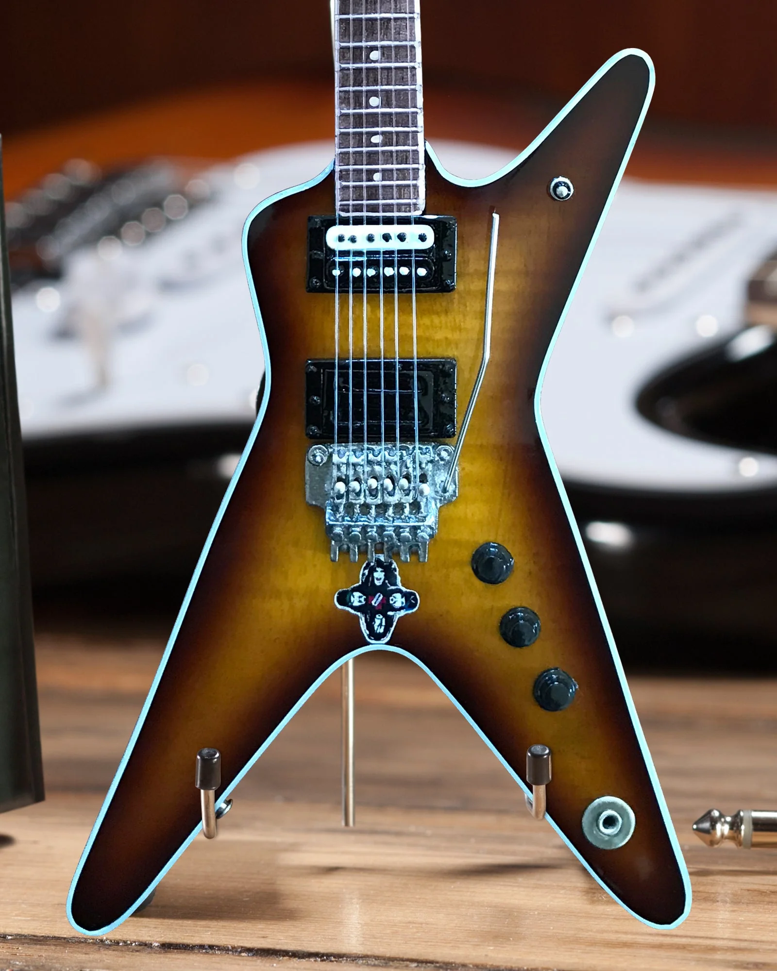 SET OF 3 HANDCRAFTED DEAN DIMEBAG SIGNATURE PANTERA ML MINI GUITAR MODELS - Image 5