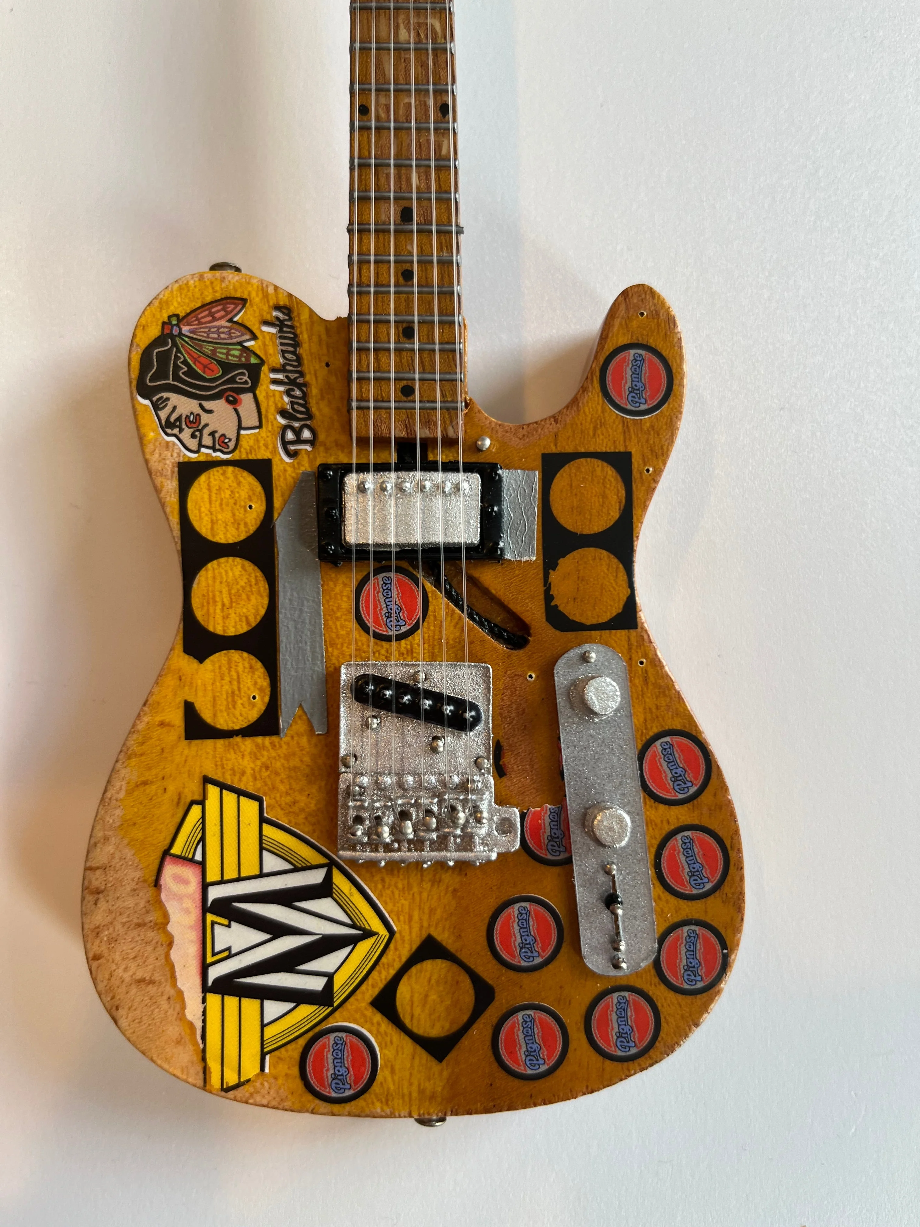TERRY KATH TRIBUTE MINI FENDER™ TELECASTER™ GUITAR REPLICA - OFFICIALLY LICENSED - Image 4