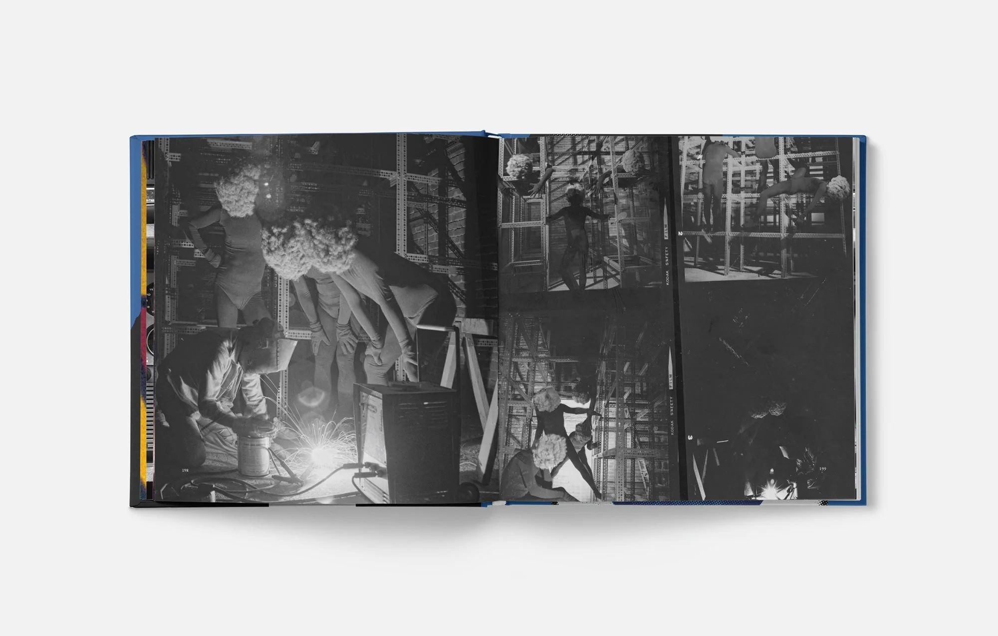THE RESIDENTS: A SIGHT FOR SORE EYES, VOL 1 BOOK WITH 7" VINYL - Image 2