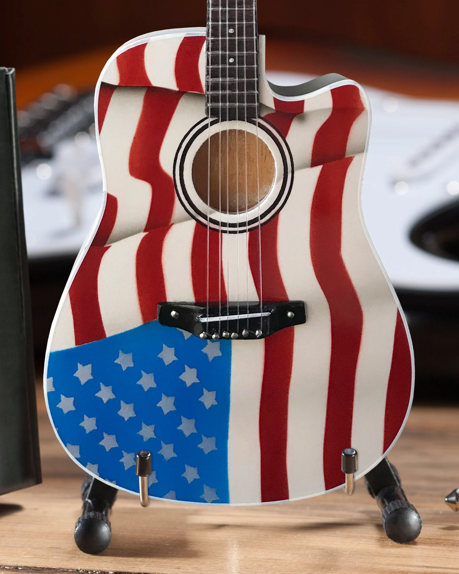 TOBY KEITH SIGNATURE USA FLAG ACOUSTIC MINI ACOUSTIC GUITAR MODEL - Image 2