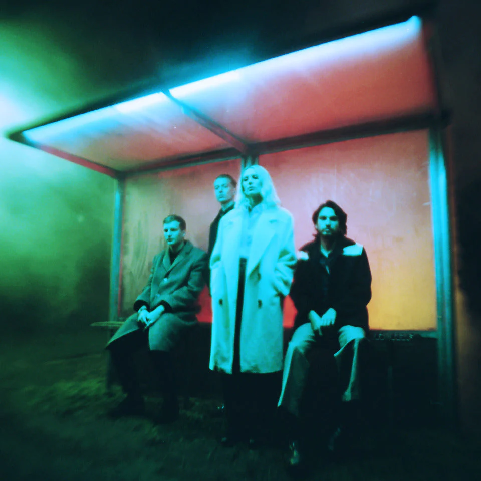 WOLF ALICE 'BLUE WEEKEND' LP - TRANSLUCENT FOREST GREEN - Image 2
