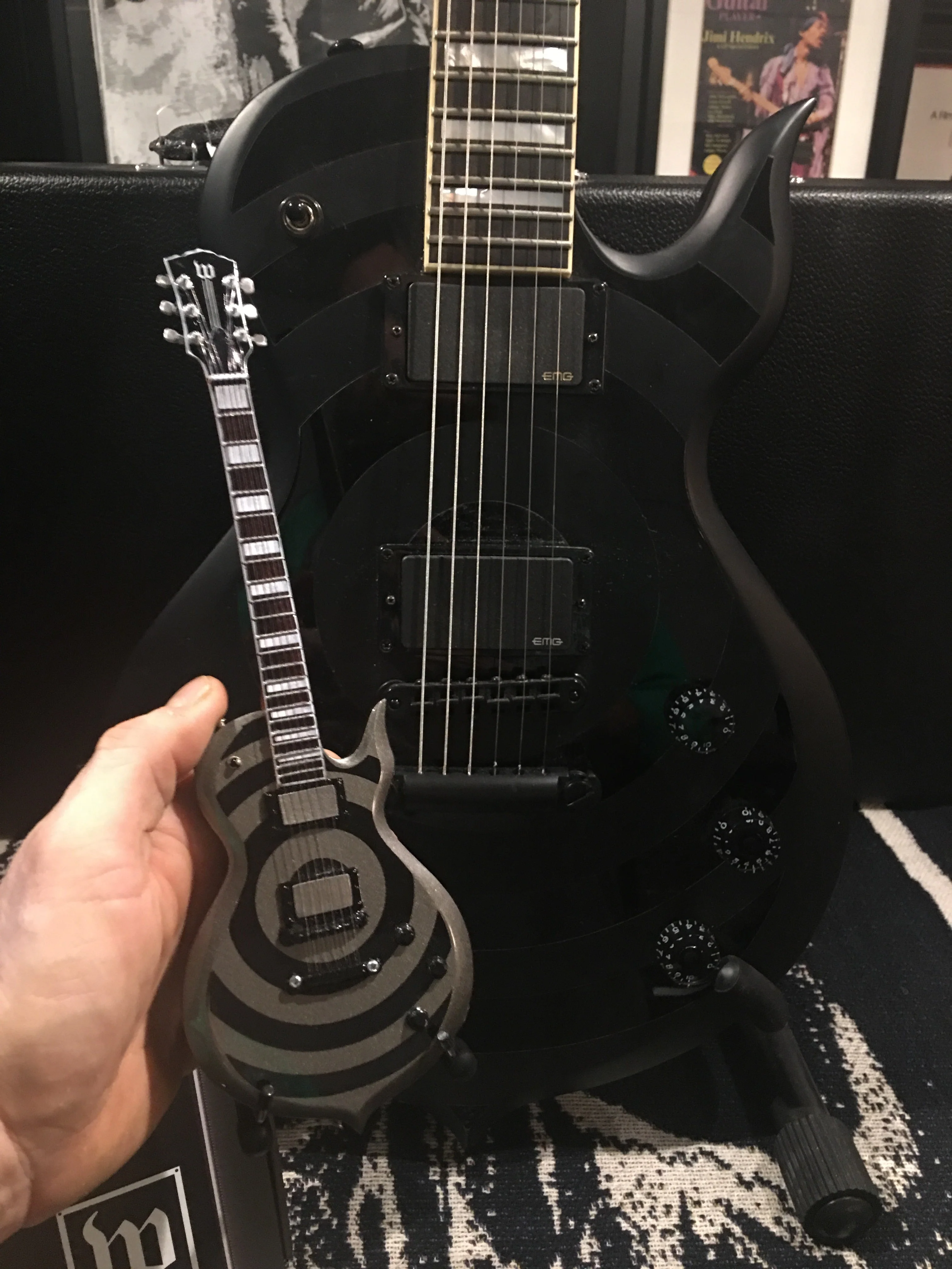 ZAKK WYLDE ODIN BLACKOUT BULLSEYE MINI GUITAR - WYLDE AUDIO REPLICA COLLECTIBLE BY AXE HEAVEN® - Image 6